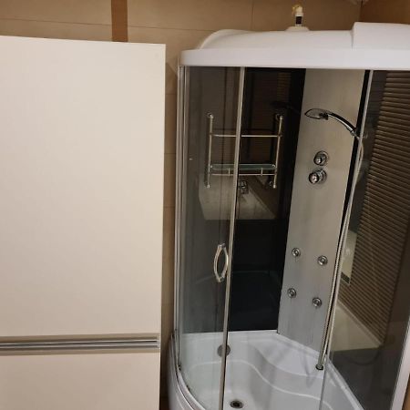 Garsoniera Rin Grand Hotel Bukares Bagian luar foto